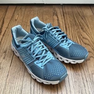 On Cloudswift Shoes 7.5